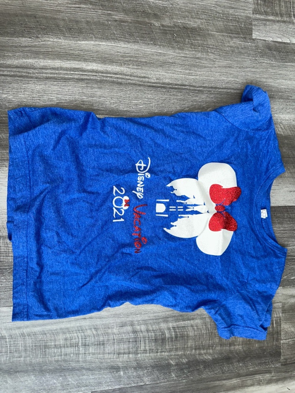 Disney Blue Girls' Minnie Mouse Vacation 2021 Tee with Red Glitter Bow